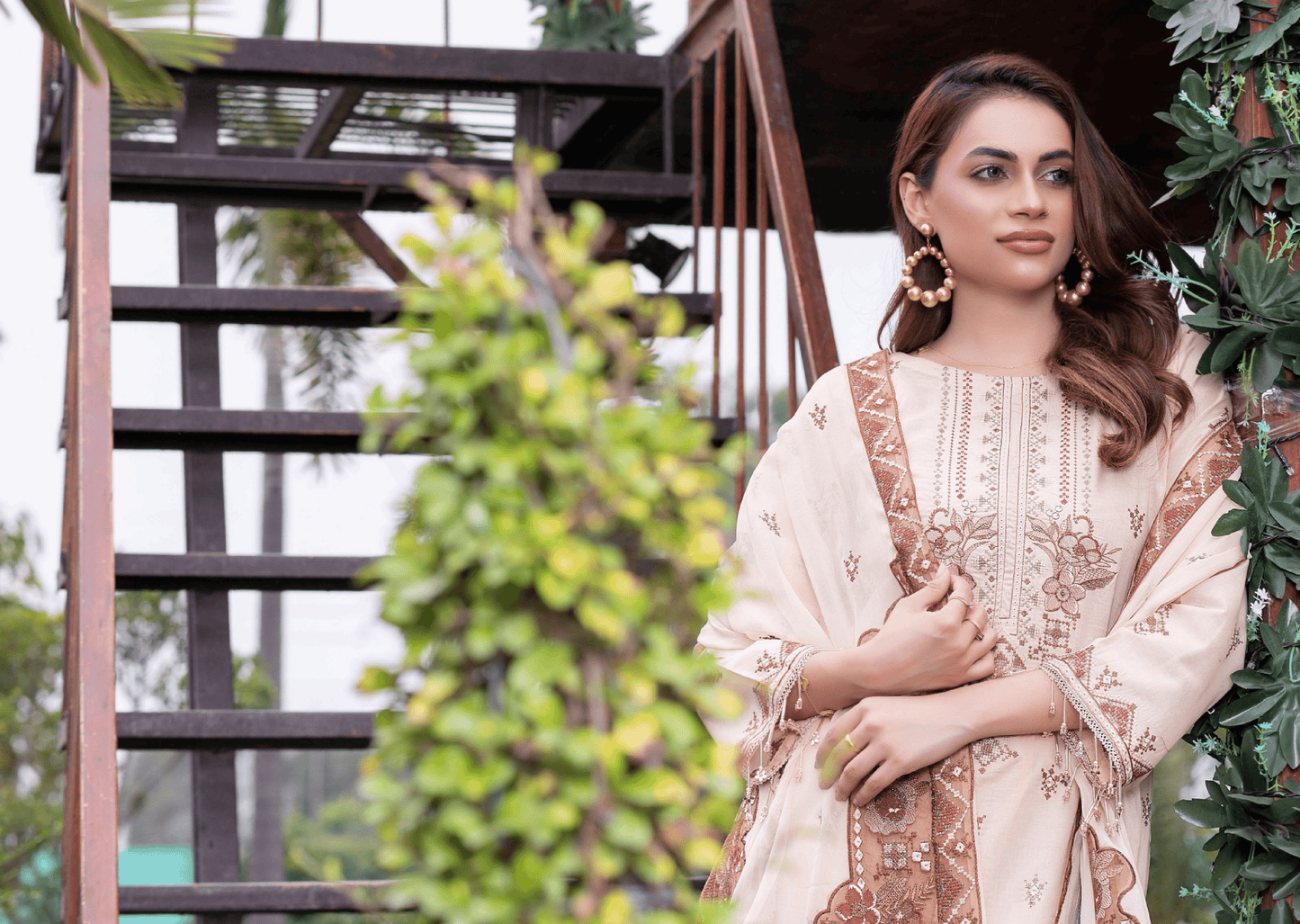 Mahrosh – Premium Embroidered Chiffon (Unstitched 3PC)