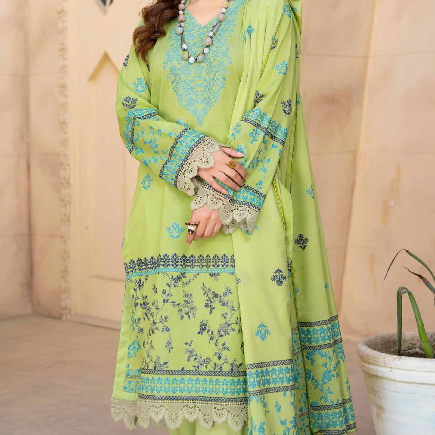 Ishq Exclusive Lawn Jacquard