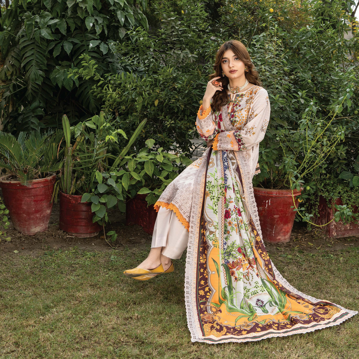 Mashal Lawn Strip