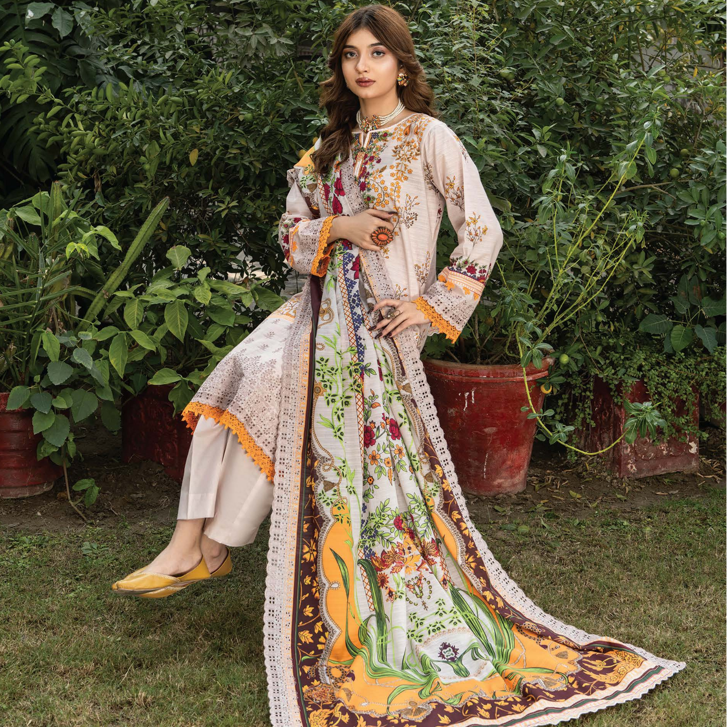 Mashal Lawn Strip