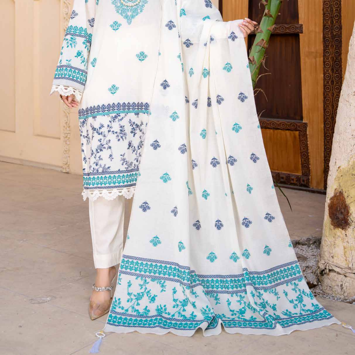 Ishq Exclusive Lawn Jacquard