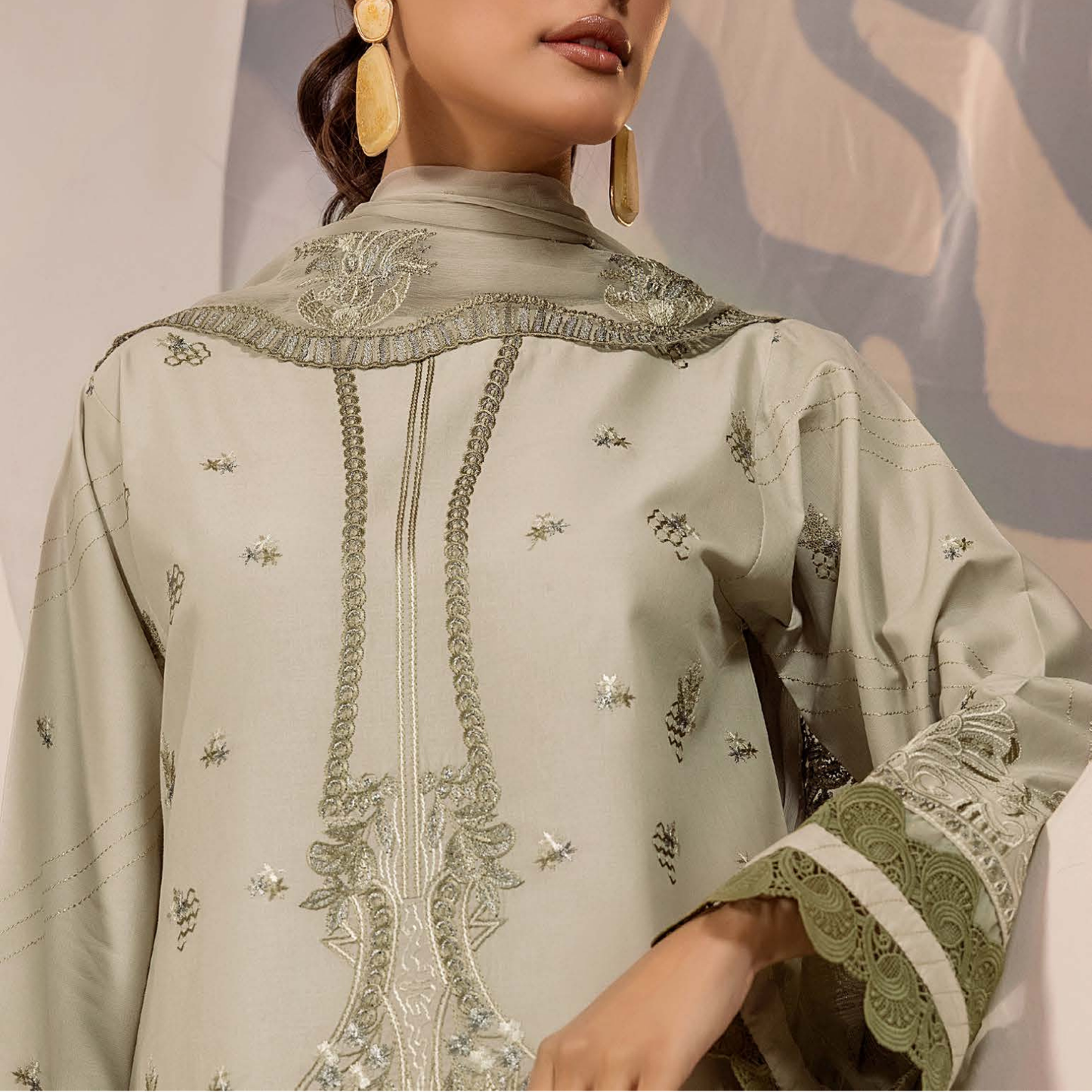 Safwa Ivory 3-Piece Embroidered Lawn